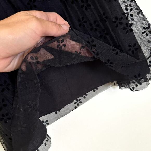 J. Crew Flutter Lace Tank Cami Women's Size XS G8413 - Picture 5 of 9